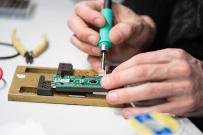 Sleutelen aan de hardware
